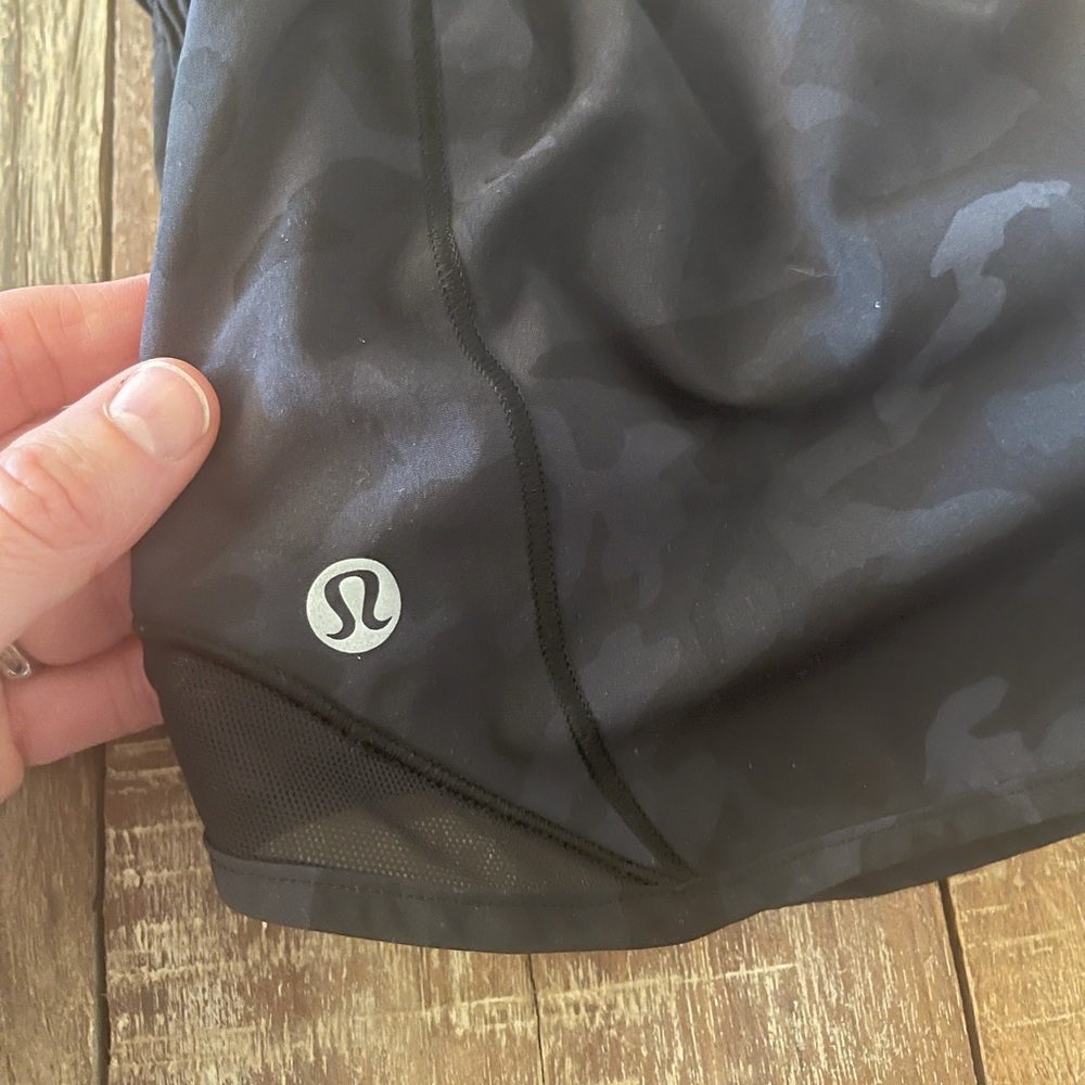 Lululemon Hot Hotty short